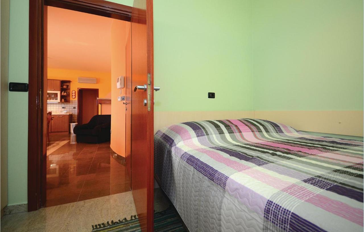 Stunning Home In Pula With Kitchen * Pula