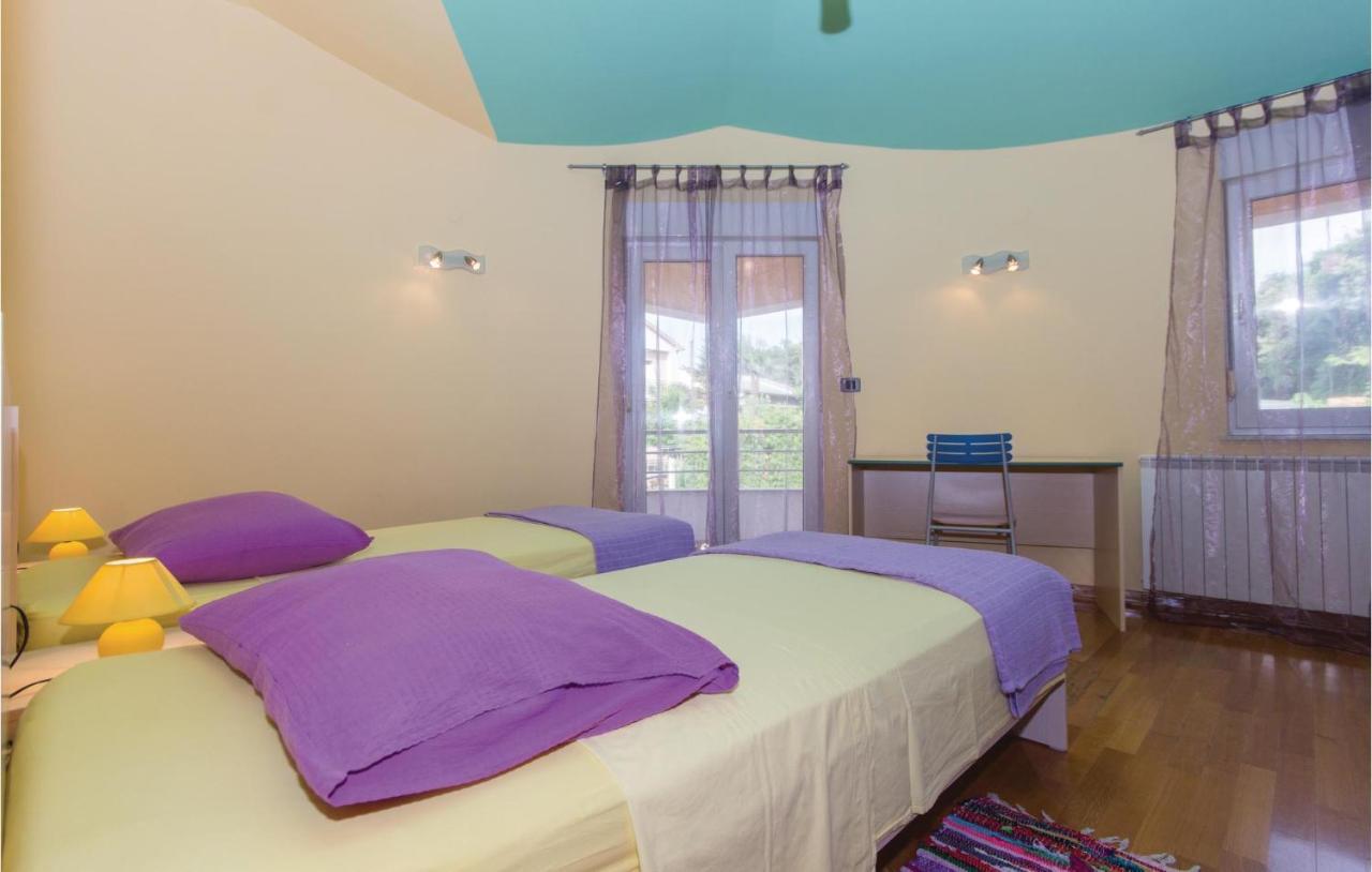 Holiday home Stunning Home In Pula With Kitchen Pula